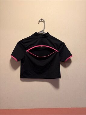 Black Short Sleeve Crop Top with Pink Trim